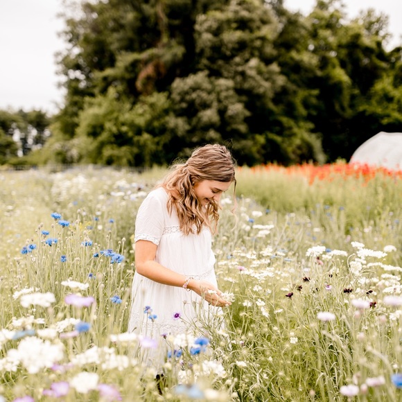 Meet your Posher, Megan - Picture 7 of 8